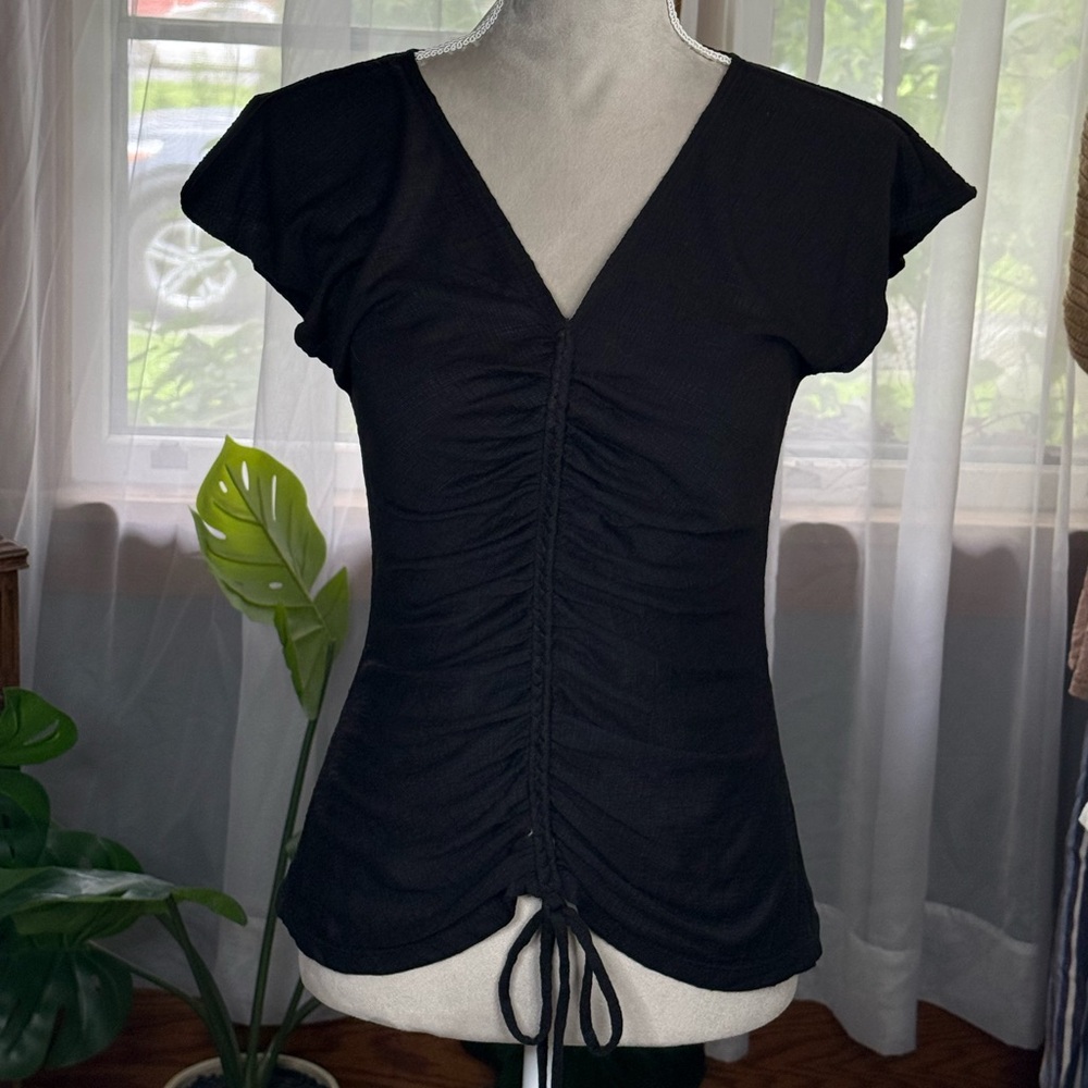☀️SUMMER CLEARANCE SALE☀️ Max Studio NWT Black Ruched V-Neck Top